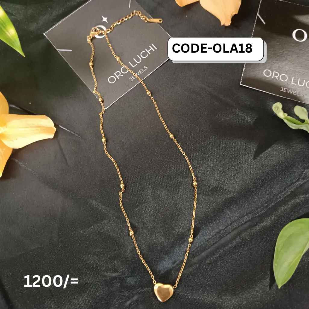 Oro Luchi Non-tarnishing Heart-shaped Clavicle Chain