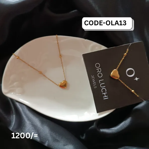 Oro Luchi Non-tarnishing Heart-shaped Clavicle Chain