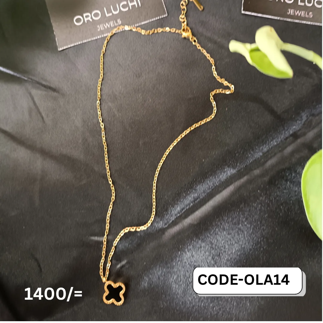 Oro Luchi Lucky Clover  Black Shell Necklace